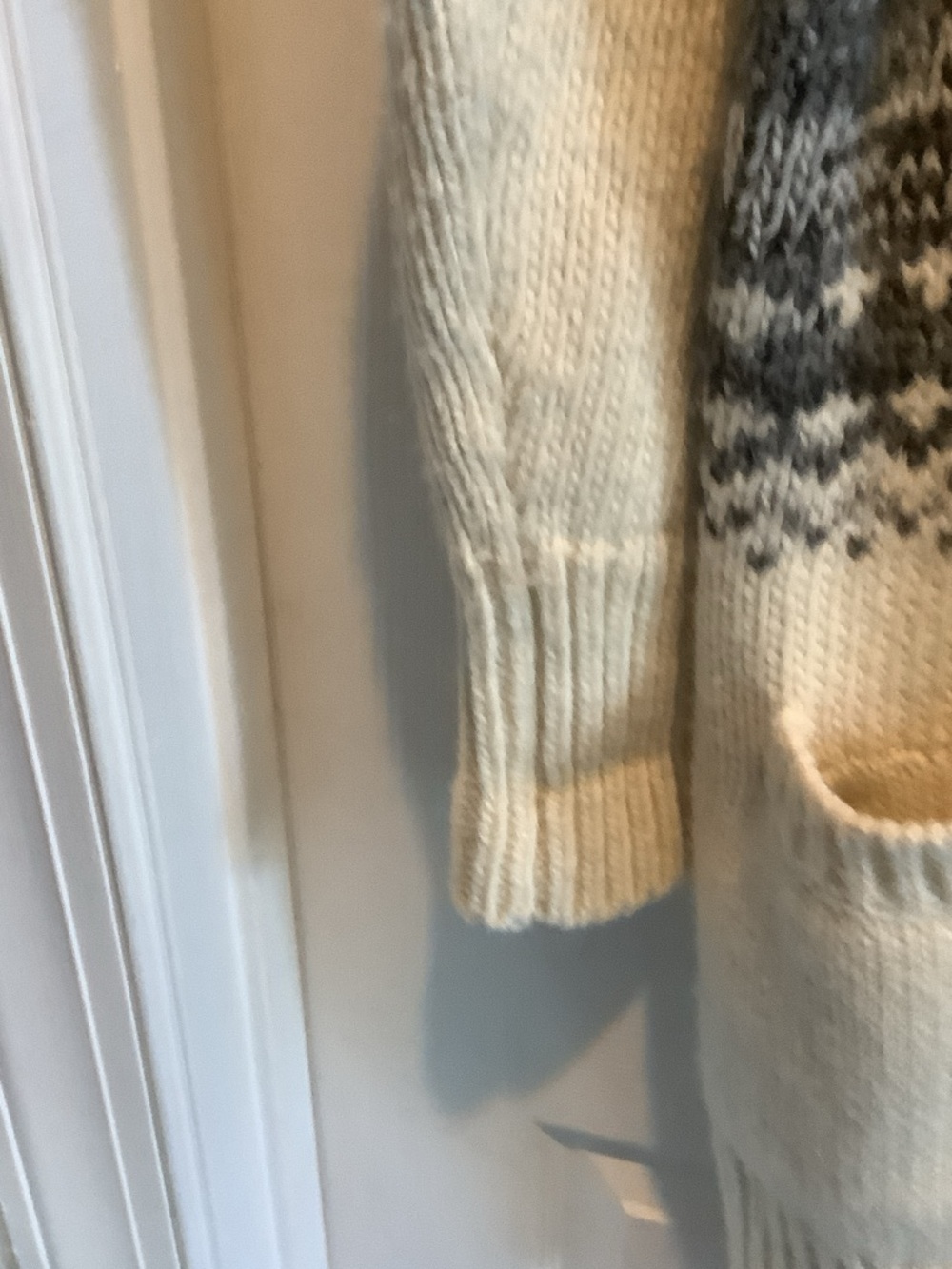 Banana‎ Republic Cream and Gray Open-Front Knit Cardigan, merino wool, alpaca - Picture 6 of 11